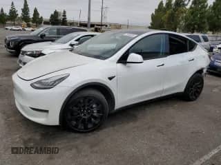 2020 Tesla Model Y Long Range с VIN 5YJYGDEE4LF017318, выставлен на аукционе Copart как лот 71680485 с пробегом 50 169 миль миль и Списание • Salvage title. История ставок и продаж доступна на DreamBid. Изображение 1.