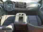 2012 Chevrolet Silverado 1500 LS z VIN 3GCPCREA1CG243151, wystawiony jako Copart lot #68725955 z przebiegiem 130 853 mil mil oraz Szkoda całkowita • Salvage title. Historia ofert i sprzedaży dostępna na DreamBid. Obrazek 8.