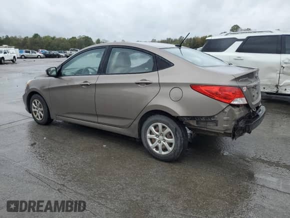 2014 Hyundai Accent GLS with VIN KMHCT4AE0EU613978, listed as a Copart auction lot 82322635 with 132,258 mi miles and Salvage title. Bid and sale history available at DreamBid. Image 2.