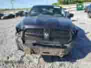 2018 Ram 1500 Express z VIN 1C6RR6KT0JS200249, wystawiony jako Copart lot #64631315 z przebiegiem 127 457 mil mil oraz Szkoda całkowita • Salvage title. Historia ofert i sprzedaży dostępna na DreamBid. Obrazek 5.