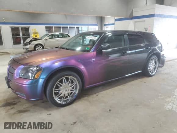 2005 Dodge Magnum SE with VIN 2D4FV48T25H161344, listed as a Copart auction lot 68303715 with 95,064 mi miles and Salvage title. Bid and sale history available at DreamBid. Image 1.