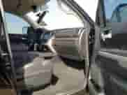 2017 Toyota Tundra SR5 z VIN 5TFEW5F19HX212397, wystawiony jako IAAI lot #41677878 z przebiegiem 150 986 mil mil oraz . Historia ofert i sprzedaży dostępna na DreamBid. Obrazek 5.