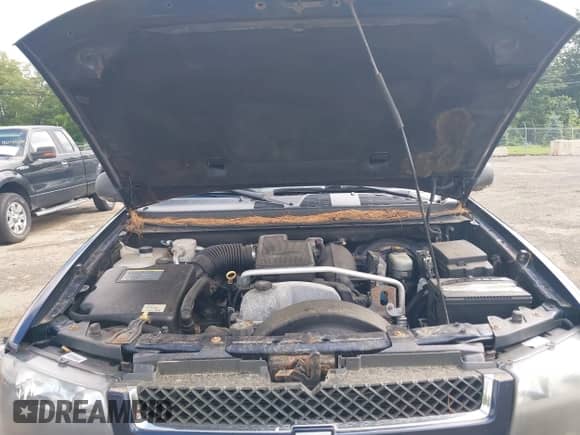 2007 Chevrolet TrailBlazer LS z VIN 1GNDT13S072206310, wystawiony jako IAAI lot #42751306 z przebiegiem 106 298 mil mil oraz . Historia ofert i sprzedaży dostępna na DreamBid. Obrazek 10.