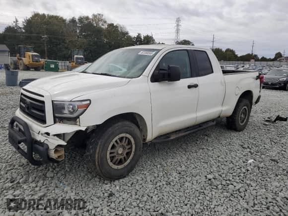 2010 Toyota Tundra с VIN 5TFUY5F18AX154990, выставлен на аукционе Copart как лот 82358065 с пробегом 292 085 миль миль и Чистый • Clean title. История ставок и продаж доступна на DreamBid. Изображение 1.