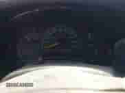 1998 Chevrolet Express Cargo YF7 z VIN 1GBFG15R2W1038615, wystawiony jako IAAI lot #41863919 z przebiegiem 254 288 mil mil oraz . Historia ofert i sprzedaży dostępna na DreamBid. Obrazek 7.