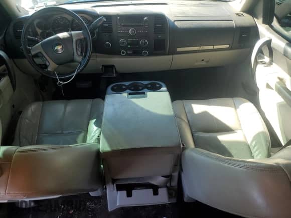 2011 Chevrolet Silverado 2500HD LT с VIN 1GC1KXC81BF182896, выставлен на аукционе Copart как лот 66132915 с пробегом 170 957 миль миль и Списание • Salvage title. История ставок и продаж доступна на DreamBid. Изображение 8.