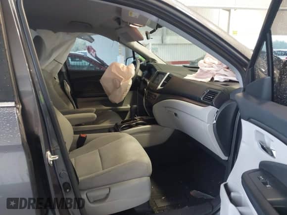 2017 Honda Pilot LX z VIN 5FNYF5H13HB012751, wystawiony jako IAAI lot #43380098 z przebiegiem 90 539 mil mil oraz . Historia ofert i sprzedaży dostępna na DreamBid. Obrazek 5.