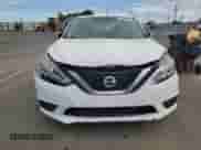 2017 Nissan Sentra S z VIN 3N1AB7AP6HY270275, wystawiony jako Copart lot #68093655 z przebiegiem 128 627 mil mil oraz Szkoda całkowita • Salvage title. Historia ofert i sprzedaży dostępna na DreamBid. Obrazek 5.