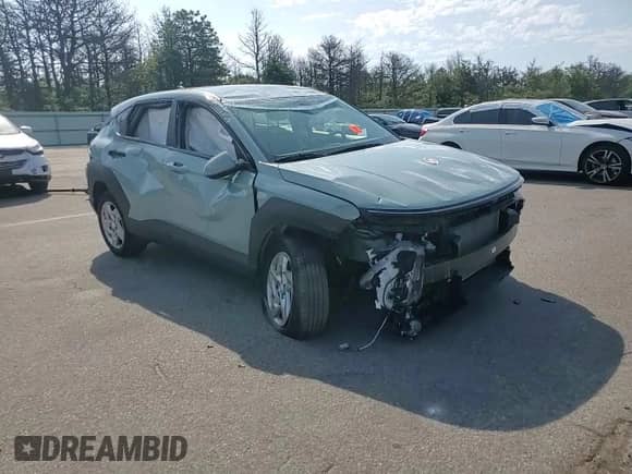 2024 Hyundai Kona SE z VIN KM8HACAB0RU174802, wystawiony jako Copart lot #65877255 z przebiegiem 11 322 mil mil oraz Szkoda całkowita • Salvage title. Historia ofert i sprzedaży dostępna na DreamBid. Obrazek 14.