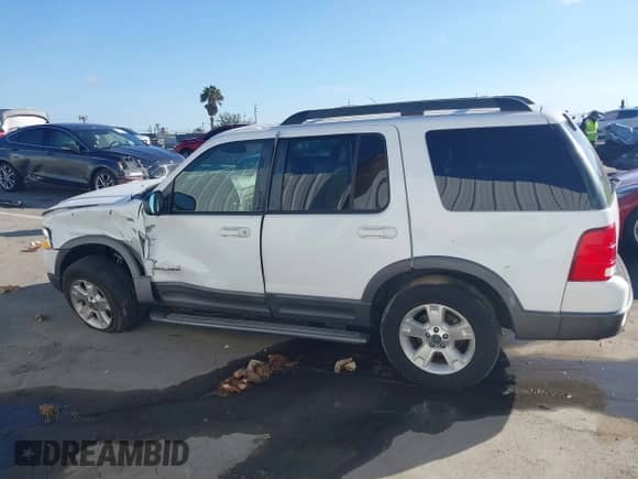 2005 Ford Explorer XLT z VIN 1FMZU73W45ZA16401, wystawiony jako IAAI lot #41487844 z przebiegiem 173 384 mil mil oraz . Historia ofert i sprzedaży dostępna na DreamBid. Obrazek 14.