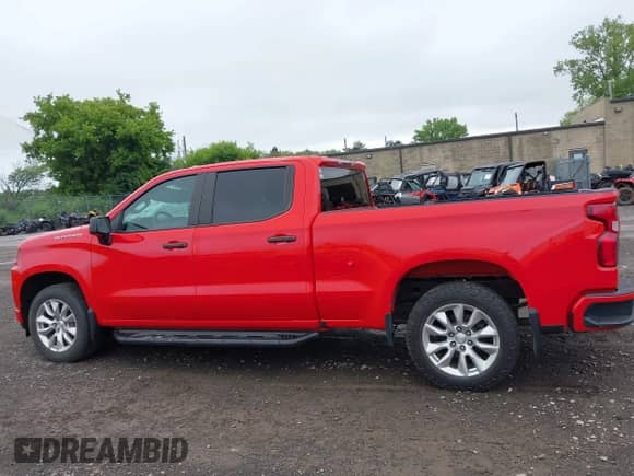 2020 Chevrolet Silverado 1500 Custom с VIN 1GCUYBEF4LZ305150, выставлен на аукционе IAAI как лот 42643519 с пробегом 46 398 миль миль и . История ставок и продаж доступна на DreamBid. Изображение 14.