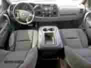 2011 Chevrolet Silverado 1500 LS z VIN 1GCRCREA7BZ206760, wystawiony jako Copart lot #60814845 z przebiegiem 254 535 mil mil oraz Szkoda całkowita • Salvage title. Historia ofert i sprzedaży dostępna na DreamBid. Obrazek 8.