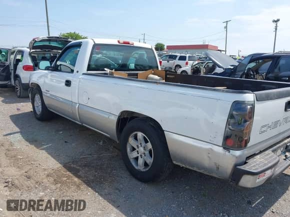 2001 Chevrolet Silverado 1500 с VIN 1GCEC14W21Z100910, выставлен на аукционе IAAI как лот 42603308 с пробегом 168 739 миль миль и . История ставок и продаж доступна на DreamBid. Изображение 3.