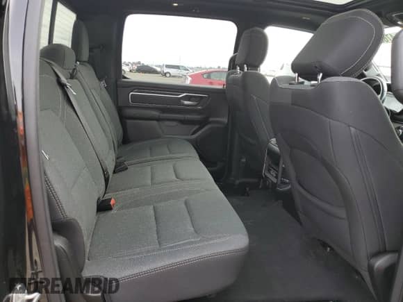 2021 Ram 1500 Big Horn z VIN 1C6SRFMT2MN549057, wystawiony jako Copart lot #47660585 z przebiegiem 45 943 mil mil oraz Szkoda całkowita • Salvage title. Historia ofert i sprzedaży dostępna na DreamBid. Obrazek 10.