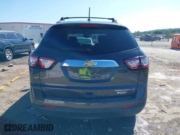 2015 Chevrolet Traverse LT с VIN 1GNKRGKD2FJ311981, выставлен на аукционе IAAI как лот 42816329 с пробегом 80 443 миль миль и . История ставок и продаж доступна на DreamBid. Изображение 16.