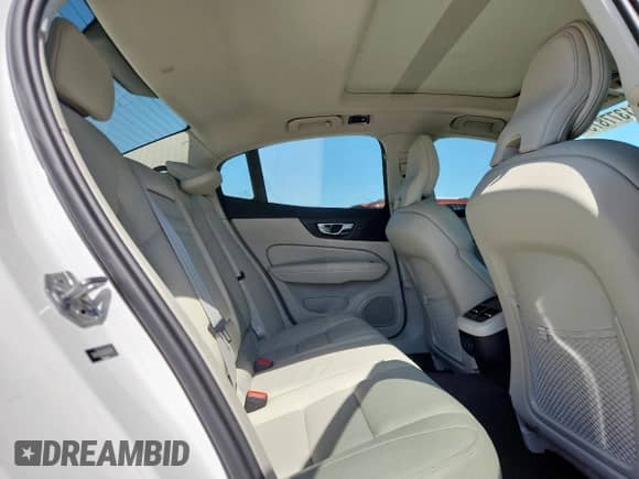 2022 Volvo S60 Inscription с VIN 7JRL12TL5NG161391, выставлен на аукционе Copart как лот 61377875 с пробегом 46 192 миль миль и Списание • Salvage title. История ставок и продаж доступна на DreamBid. Изображение 10.