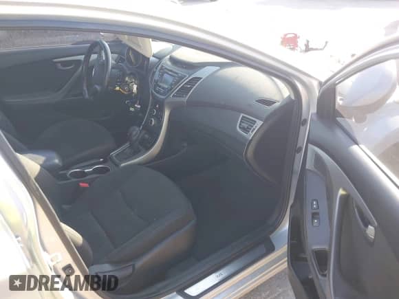 2015 Hyundai Elantra SE z VIN 5NPDH4AE4FH627775, wystawiony jako IAAI lot #43428079 z przebiegiem 144 665 mil mil oraz . Historia ofert i sprzedaży dostępna na DreamBid. Obrazek 5.