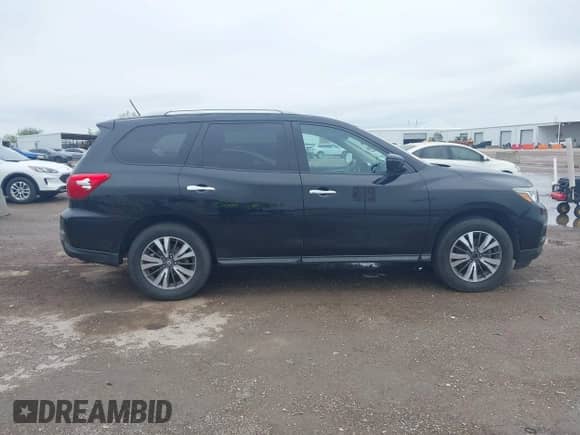 2017 Nissan Pathfinder SV with VIN 5N1DR2MM8HC690215, listed as a IAAI auction lot 41947373 with 135,819 mi miles and . Bid and sale history available at DreamBid. Image 13.