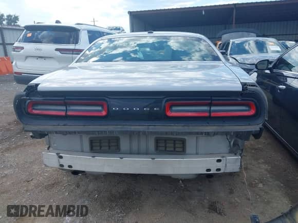 2016 Dodge Challenger SXT с VIN 2C3CDZAG9GH284059, выставлен на аукционе IAAI как лот 43282552 с пробегом 112 649 миль миль и . История ставок и продаж доступна на DreamBid. Изображение 15.
