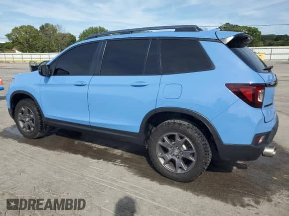 2024 Honda Passport TrailSport с VIN 5FNYF8H63RB007841, выставлен на аукционе Copart как лот 70478275 с пробегом 32 167 миль миль и Списание • Salvage title. История ставок и продаж доступна на DreamBid. Изображение 2.