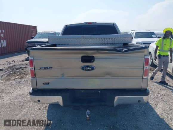 2009 Ford F-150 XL with VIN 1FTPW14V69FA94565, listed as a IAAI auction lot 43018967 with 356,935 mi miles and . Bid and sale history available at DreamBid. Image 19.