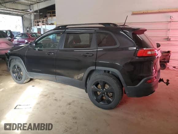 2016 Jeep Cherokee Latitude с VIN 1C4PJMCS0GW218916, выставлен на аукционе Copart как лот 84048055 с пробегом 214 134 миль миль и Списание • Salvage title. История ставок и продаж доступна на DreamBid. Изображение 2.