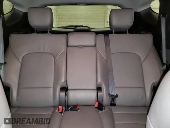 2014 Hyundai Santa Fe с VIN 5XYZUDLB2EG211699, выставлен на аукционе Copart как лот 82019645 с пробегом 174 567 миль миль и Чистый • Clean title. История ставок и продаж доступна на DreamBid. Изображение 10.