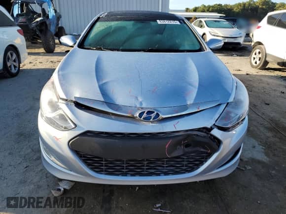 2011 Hyundai Sonata Hybrid z VIN KMHEC4A46BA007694, wystawiony jako Copart lot #83812215 z przebiegiem 106 536 mil mil oraz Szkoda całkowita • Salvage title. Historia ofert i sprzedaży dostępna na DreamBid. Obrazek 5.