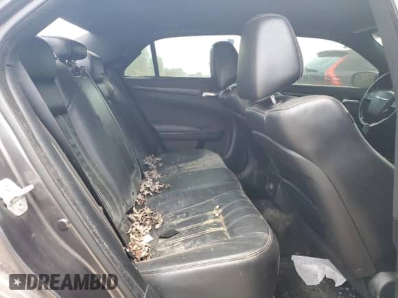 2014 Chrysler 300 S с VIN 2C3CCAGGXEH379206, выставлен на аукционе Copart как лот 82542435 с пробегом 103 313 миль миль и Чистый • Clean title. История ставок и продаж доступна на DreamBid. Изображение 10.