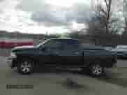 2010 Dodge 1500 SLT z VIN 1D7RV1CT4AS243438, wystawiony jako IAAI lot #41542621 z przebiegiem 321 839 mil mil oraz . Historia ofert i sprzedaży dostępna na DreamBid. Obrazek 14.