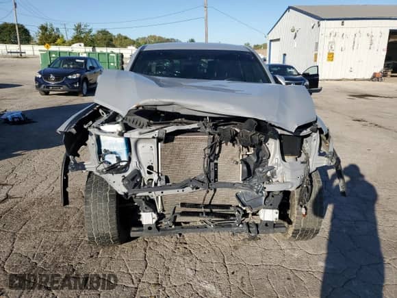 2021 Toyota Tacoma SR with VIN 3TMCZ5AN1MM425739, listed as a Copart auction lot 84917565 with 77,559 mi miles and Clean title. Bid and sale history available at DreamBid. Image 5.