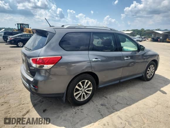 2015 Nissan Pathfinder S z VIN 5N1AR2MN3FC622543, wystawiony jako Copart lot #71770245 z przebiegiem 175 992 mil mil oraz Czysty tytuł • Clean title. Historia ofert i sprzedaży dostępna na DreamBid. Obrazek 3.