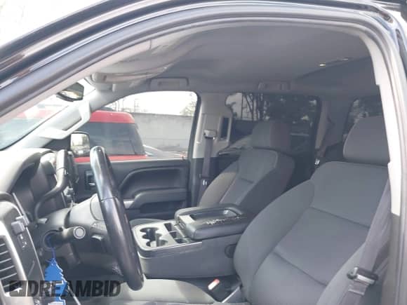 2017 Chevrolet Silverado 1500 LT с VIN 3GCPCREC3HG119634, выставлен на аукционе IAAI как лот 43253768 с пробегом 127 761 миль миль и . История ставок и продаж доступна на DreamBid. Изображение 19.