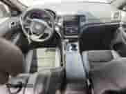 2019 Jeep Grand Cherokee Altitude с VIN 1C4RJEAG0KC630759, выставлен на аукционе Copart как лот 60654945 с пробегом 59 493 миль миль и Списание • Salvage title. История ставок и продаж доступна на DreamBid. Изображение 8.