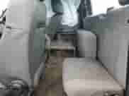 2013 Ford F-250 XL z VIN 1FT7X2A66DEB52530, wystawiony jako Copart lot #59683575 z przebiegiem 154 723 mil mil oraz Czysty tytuł • Clean title. Historia ofert i sprzedaży dostępna na DreamBid. Obrazek 10.