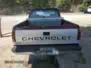 1993 Chevrolet Silverado 1500 с VIN 1GCDC14K2PZ162258, выставлен на аукционе Copart как лот 80325285 с пробегом 223 000 миль миль и Списание • Salvage title. История ставок и продаж доступна на DreamBid. Изображение 6.