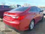 2014 Hyundai Sonata GLS z VIN 5NPEB4AC2EH825306, wystawiony jako IAAI lot #43479121 z przebiegiem 103 138 mil mil oraz . Historia ofert i sprzedaży dostępna na DreamBid. Obrazek 4.