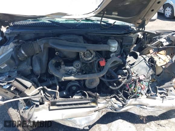 2003 Chevrolet Tahoe LT с VIN 1GNEC13Z33R230166, выставлен на аукционе IAAI как лот 42085832 с пробегом 463 169 миль миль и . История ставок и продаж доступна на DreamBid. Изображение 10.