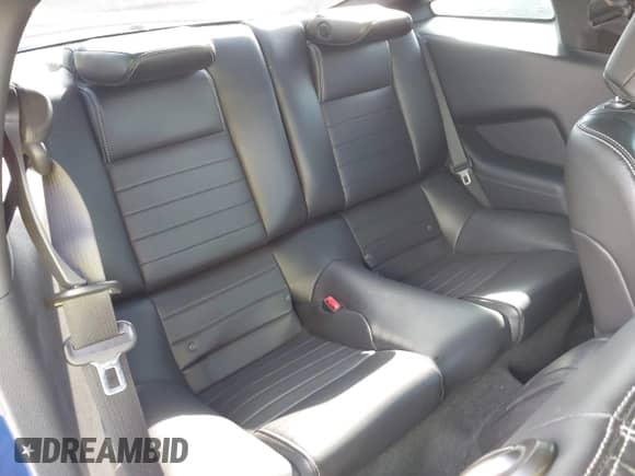 2014 Ford Mustang GT with VIN 1ZVBP8CF5E5318562, listed as a IAAI auction lot 43458560 with 96,858 mi miles and . Bid and sale history available at DreamBid. Image 8.