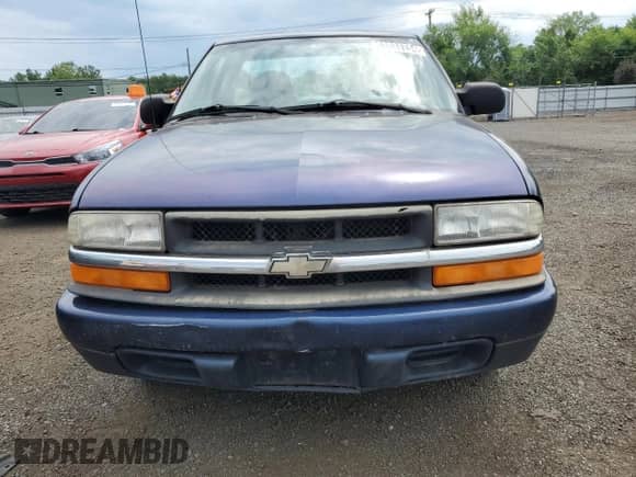 2000 Chevrolet S-10 с VIN 1GCCS1443YK149965, выставлен на аукционе Copart как лот 63531754 с пробегом 318 459 миль миль и На запчасти • Non repairable. История ставок и продаж доступна на DreamBid. Изображение 5.