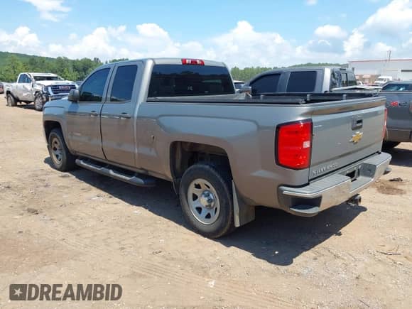 2017 Chevrolet Silverado 1500 Work Truck с VIN 1GCRCNEH9HZ200568, выставлен на аукционе IAAI как лот 43062055 с пробегом 157 628 миль миль и . История ставок и продаж доступна на DreamBid. Изображение 3.