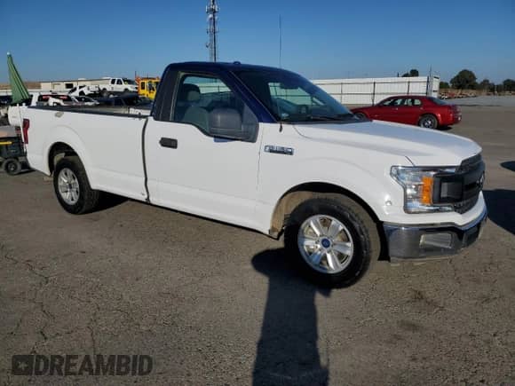 2018 Ford F-150 XL z VIN 1FTMF1CP9JKE72380, wystawiony jako Copart lot #87198325 z przebiegiem 172 091 mil mil oraz Czysty tytuł • Clean title. Historia ofert i sprzedaży dostępna na DreamBid. Obrazek 4.