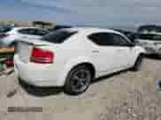 2008 Dodge Avenger SE z VIN 1B3LC46K08N594769, wystawiony jako Copart lot #71288175 z przebiegiem 202 128 mil mil oraz Szkoda całkowita • Salvage title. Historia ofert i sprzedaży dostępna na DreamBid. Obrazek 3.