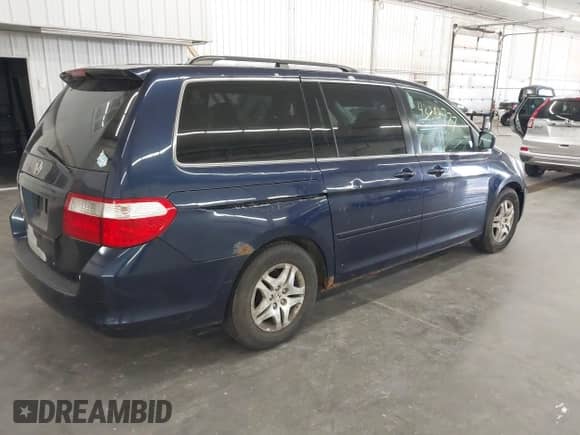 2006 Honda Odyssey EX z VIN 5FNRL38486B067236, wystawiony jako IAAI lot #43292777 z przebiegiem 295 041 mil mil oraz . Historia ofert i sprzedaży dostępna na DreamBid. Obrazek 4.