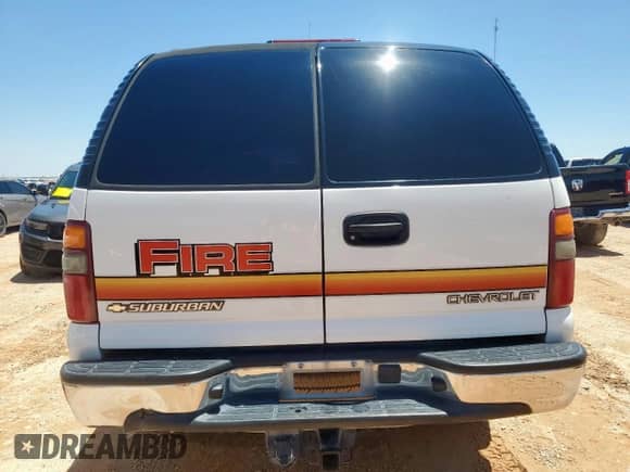 2002 Chevrolet Suburban LT с VIN 3GNGC26U42G275100, выставлен на аукционе Copart как лот 63702525 с пробегом 56 472 миль миль и Чистый • Clean title. История ставок и продаж доступна на DreamBid. Изображение 6.