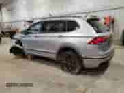 2022 Volkswagen Tiguan SE R-Line Black with VIN 3VV8B7AX6NM003296, listed as a Copart auction lot 62535975 with 60,347 mi miles and Salvage title. Bid and sale history available at DreamBid. Image 2.