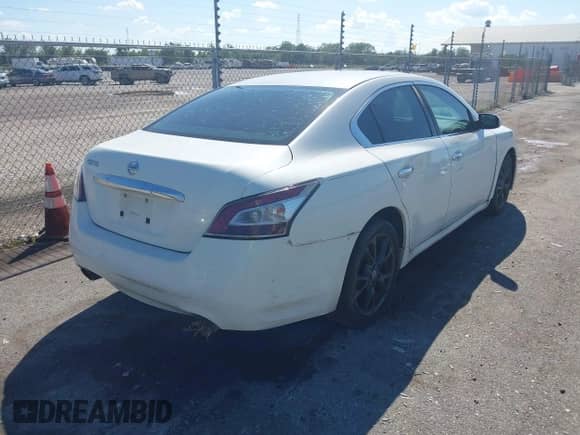 2012 Nissan Maxima SV с VIN 1N4AA5AP6CC821722, выставлен на аукционе IAAI как лот 43332529 с пробегом 185 310 миль миль и . История ставок и продаж доступна на DreamBid. Изображение 4.
