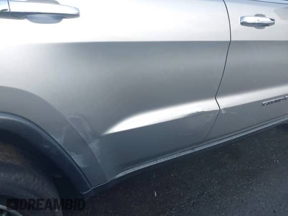 2021 Jeep Grand Cherokee Limited с VIN 1C4RJFBG0MC645236, выставлен на аукционе IAAI как лот 43026963 с пробегом 83 802 миль миль и . История ставок и продаж доступна на DreamBid. Изображение 17.
