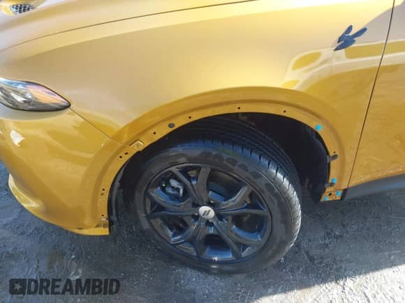 2024 Dodge Hornet GT с VIN ZACNDFAN2R3A10275, выставлен на аукционе IAAI как лот 41487227 с пробегом 7 654 миль миль и . История ставок и продаж доступна на DreamBid. Изображение 18.