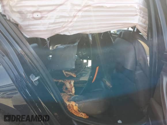 2015 BMW 5 Series 550i с VIN WBAKN9C53FD961583, выставлен на аукционе Copart как лот 62164715 с пробегом Не указан миль и Списание • Salvage title. История ставок и продаж доступна на DreamBid. Изображение 10.